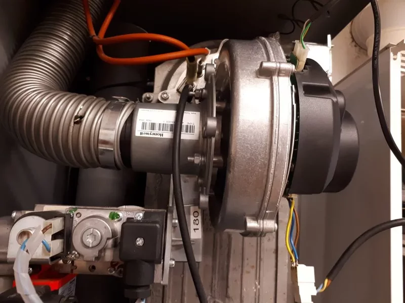 Repar (service) centrale termice autorizat